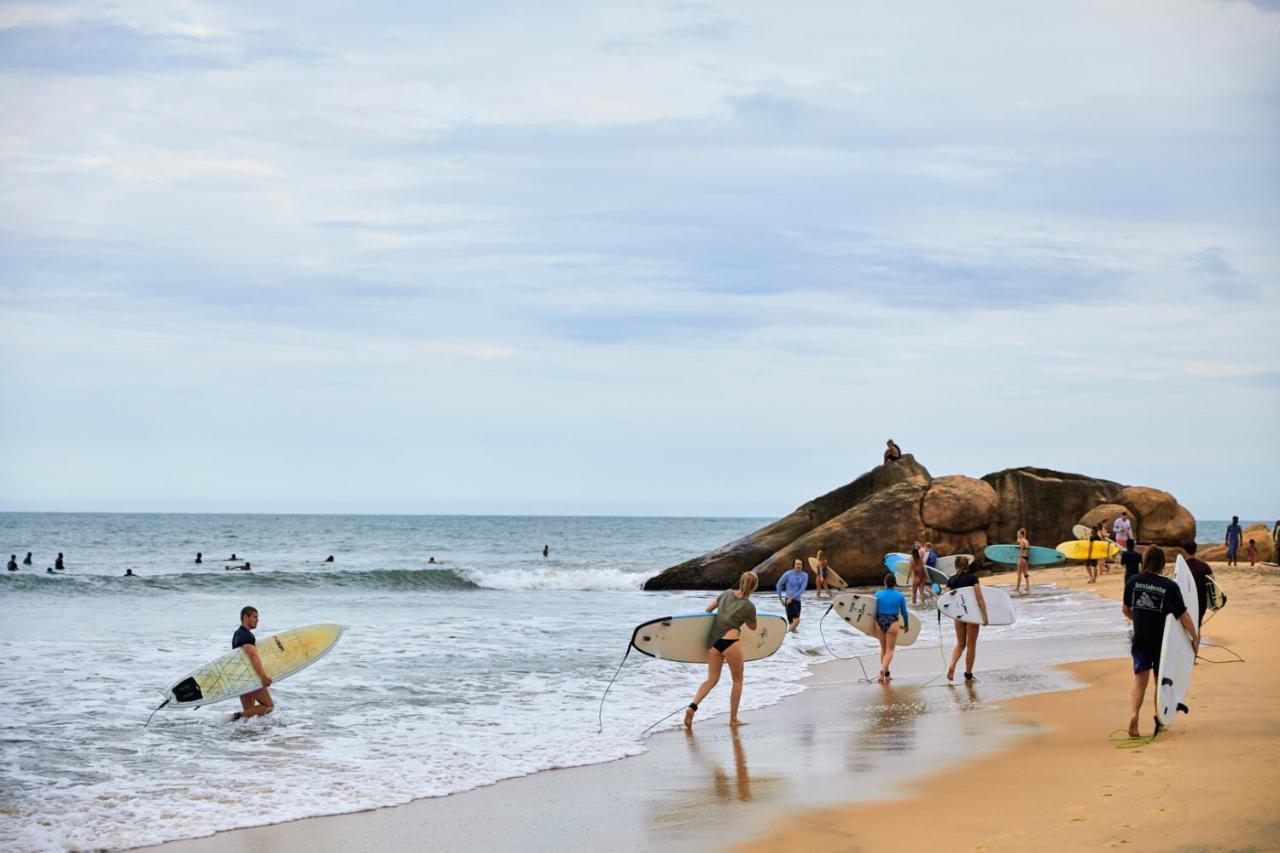 Water Edge Hotel & Restaurant Arugam Bay Bagian luar foto