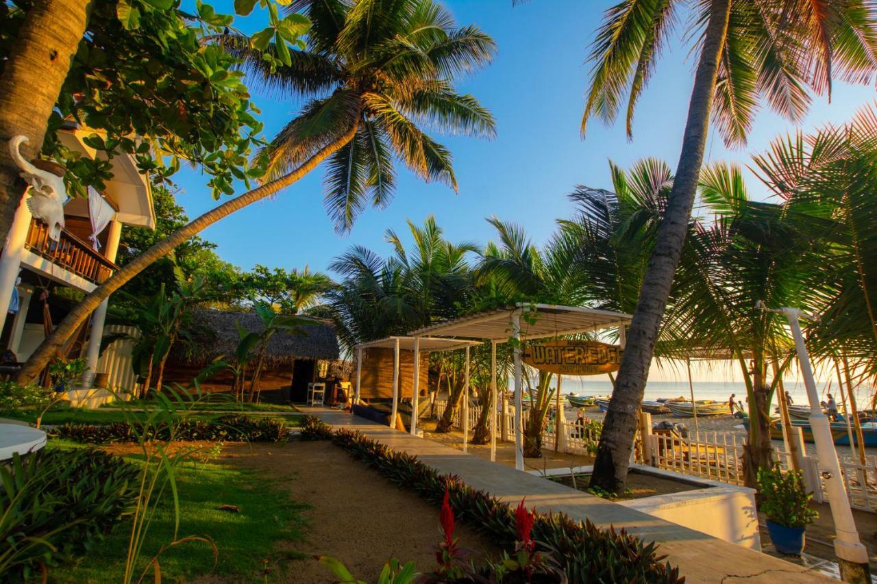 Water Edge Hotel & Restaurant Arugam Bay Bagian luar foto